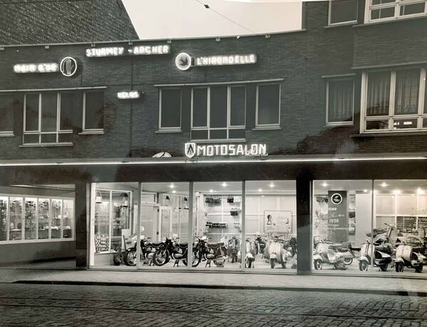 65-jaar-vespa-club-oostende-004-4-1 65-jaar-vespa-club-oostende-004-4-1